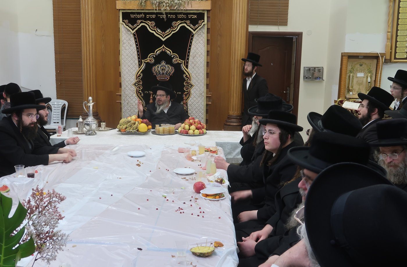 חמשה עשר בשבט בחצה"ק בוסטון ביתר