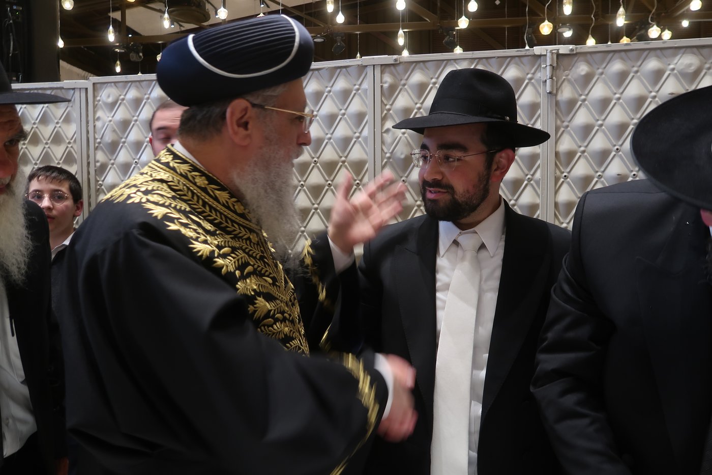 שמחת נישואי נכד הגר"מ בן שמעון