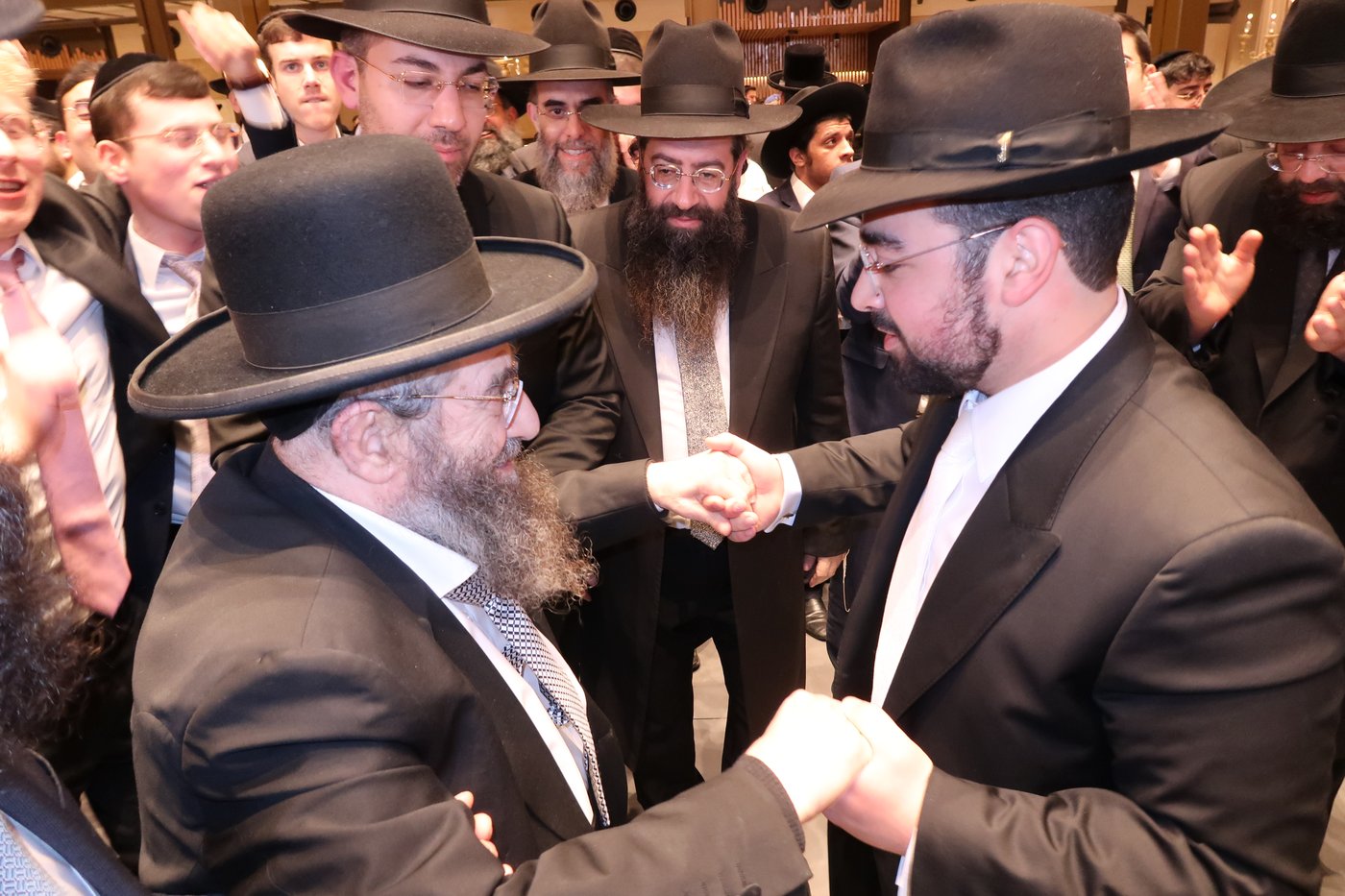 שמחת נישואי נכד הגר"מ בן שמעון