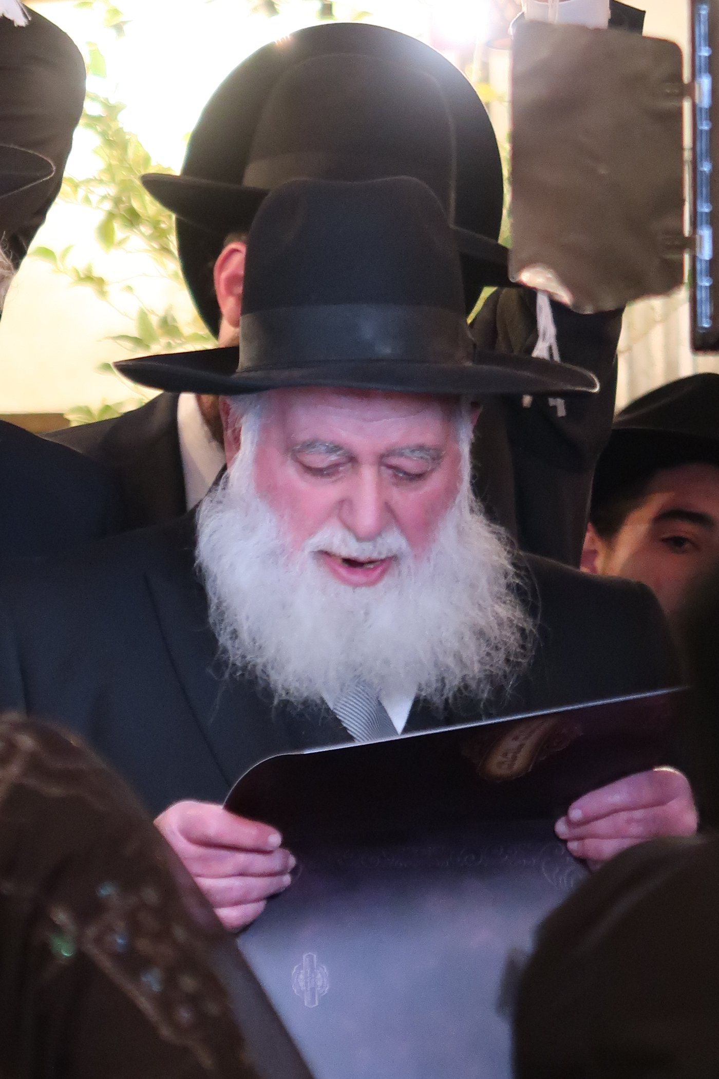 שמחת נישואי נכד הגר"מ בן שמעון