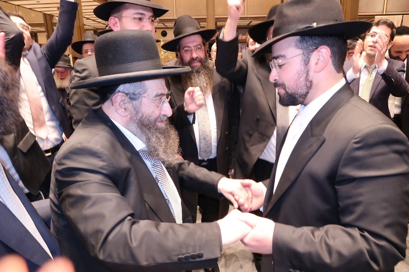 שמחת נישואי נכד הגר"מ בן שמעון