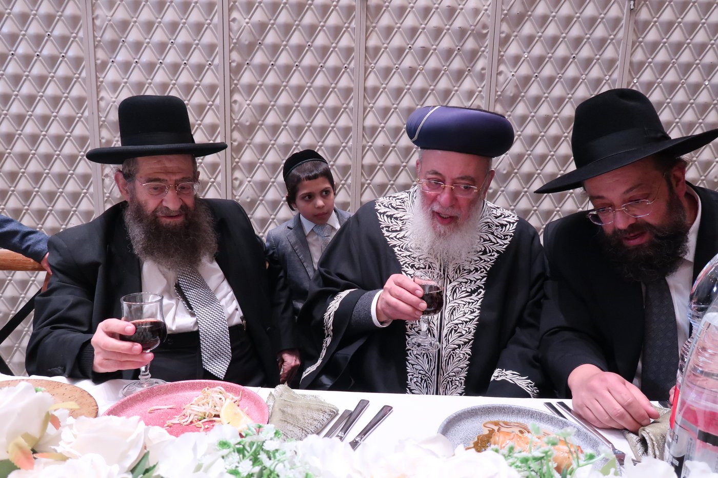 שמחת נישואי נכד הגר"מ בן שמעון