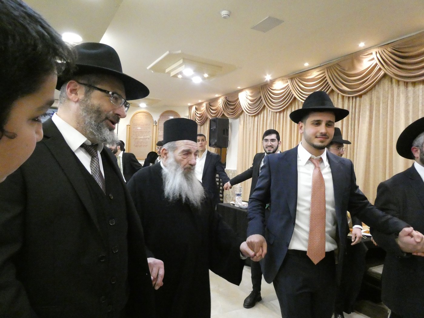 שמחת אירוסי נכד הגר"נ בן שמעון