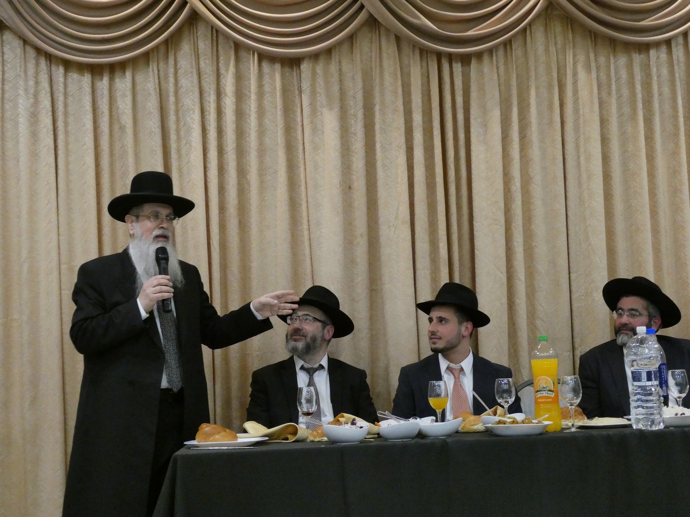 שמחת אירוסי נכד הגר"נ בן שמעון