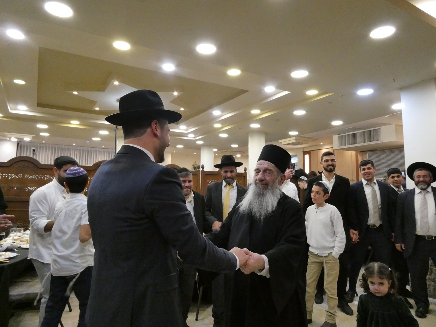 שמחת אירוסי נכד הגר"נ בן שמעון