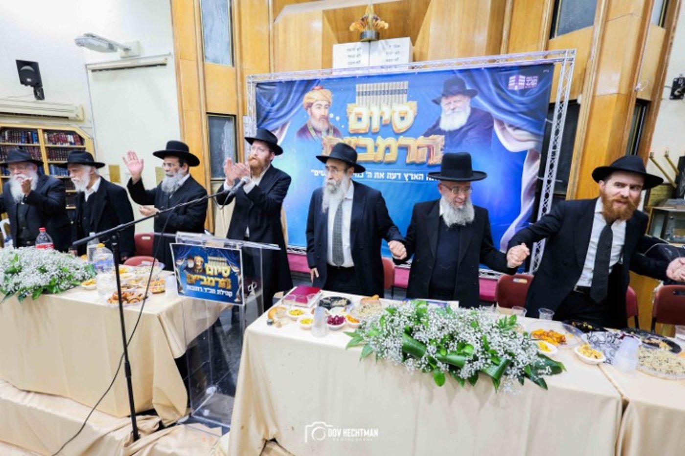 הרבנים הציגו אחדות: מעמד סיום הרמב"ם עם קהל המונים ברחובות