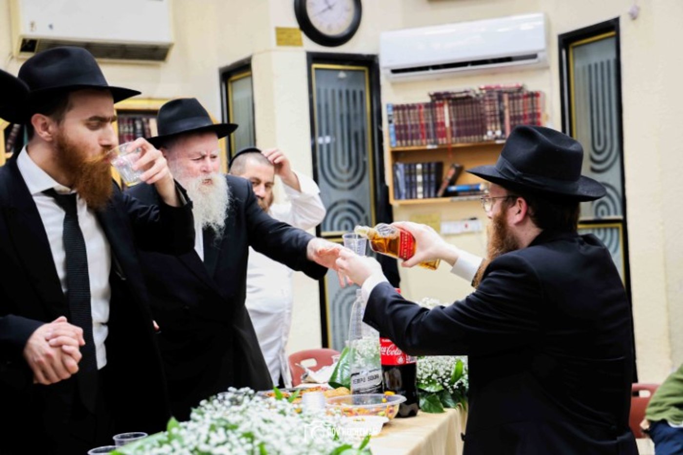 הרבנים הציגו אחדות: מעמד סיום הרמב"ם עם קהל המונים ברחובות