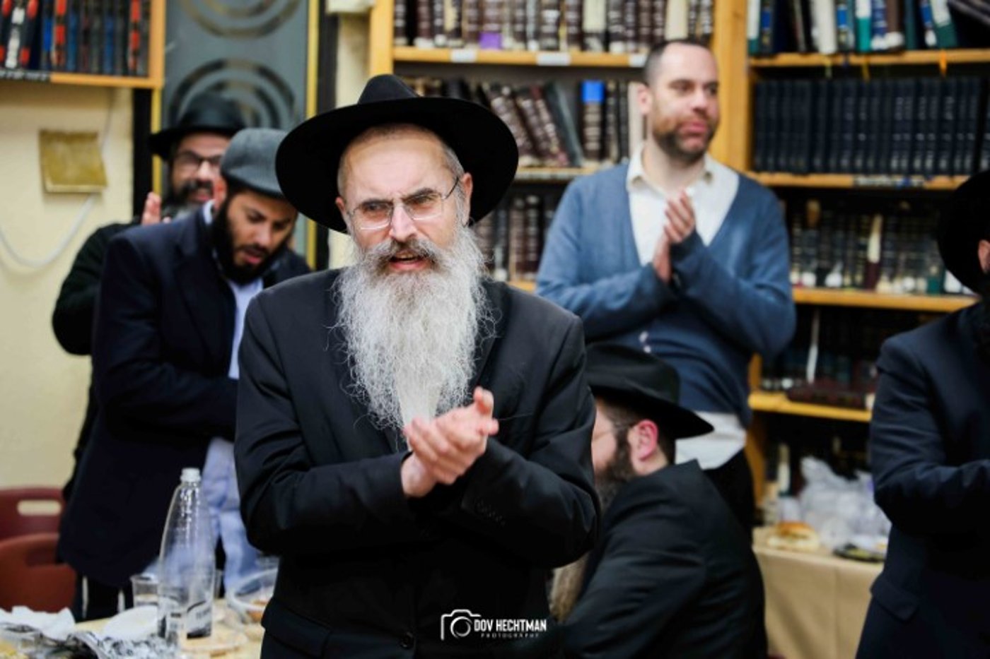 הרבנים הציגו אחדות: מעמד סיום הרמב"ם עם קהל המונים ברחובות