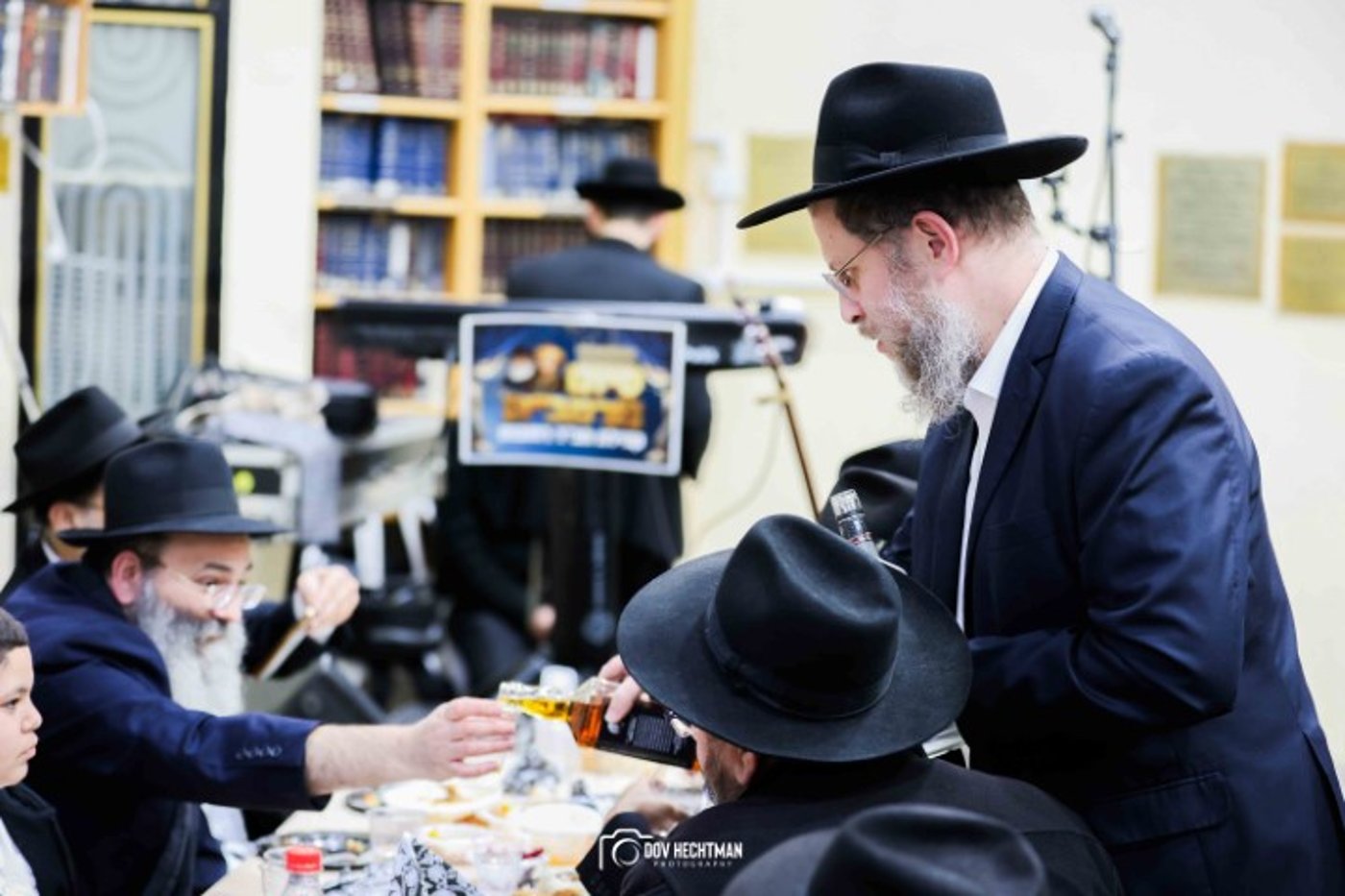 הרבנים הציגו אחדות: מעמד סיום הרמב"ם עם קהל המונים ברחובות