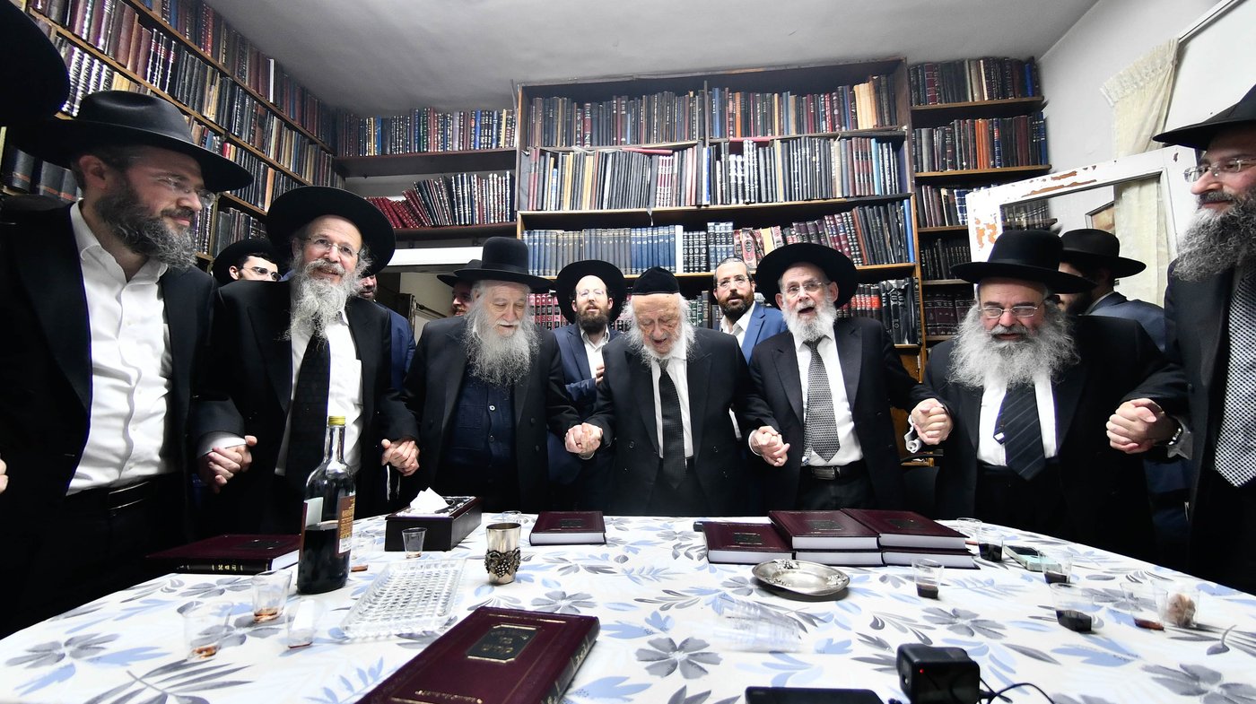 מסיבת הלחיים אצל הגרב"ד פוברסקי