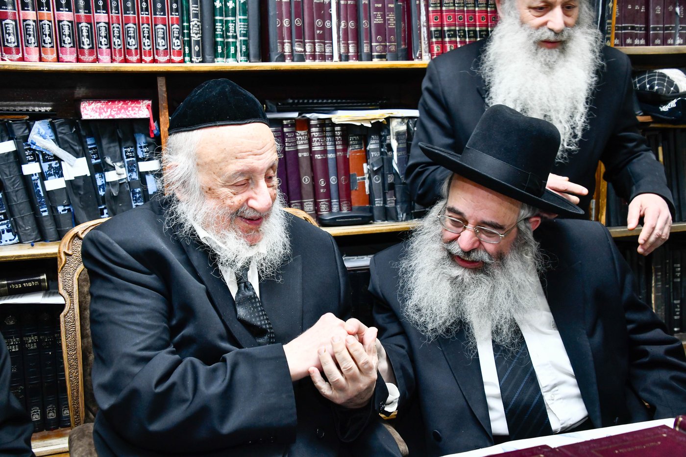 מסיבת הלחיים אצל הגרב"ד פוברסקי