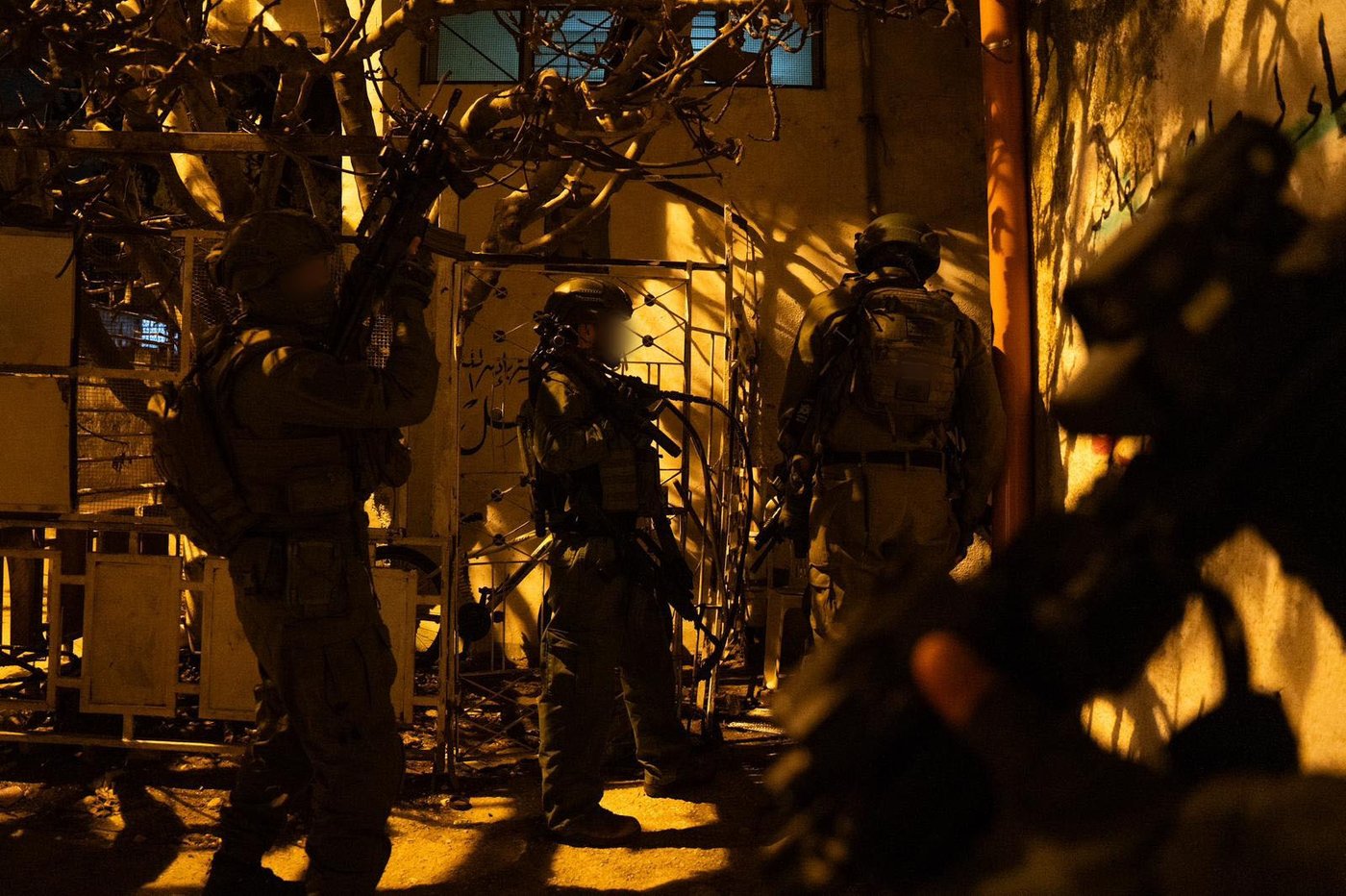 סיכול טרור נרחב ביהודה ושומרון: כ-60 מבוקשים נעצרו, שישה כלי נשק נתפסו