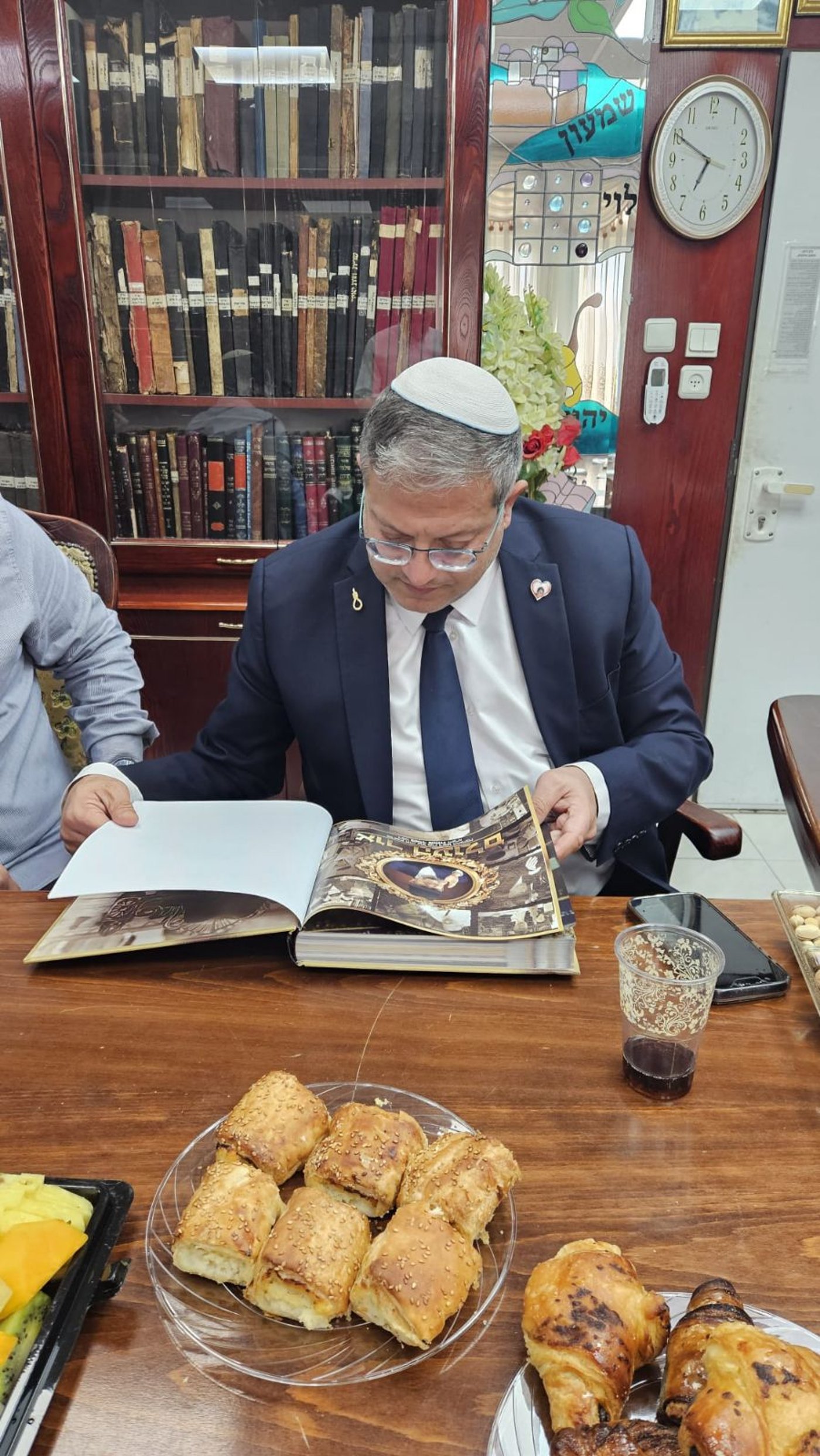 סעודת יתרו ב'כסא רחמים'