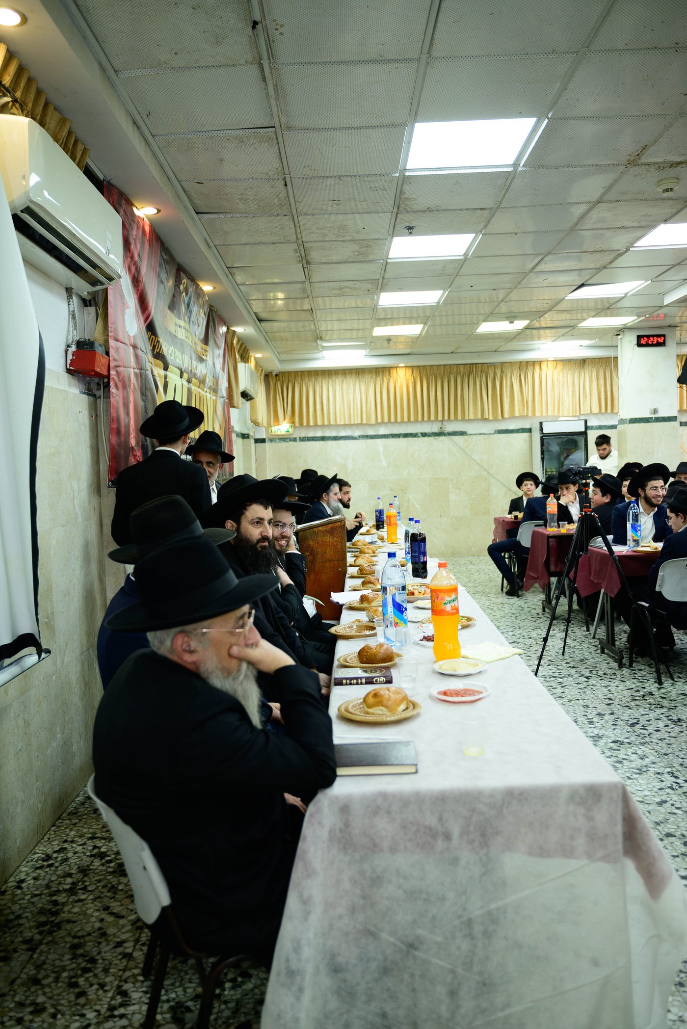 סעודת יתרו ב'כסא רחמים'