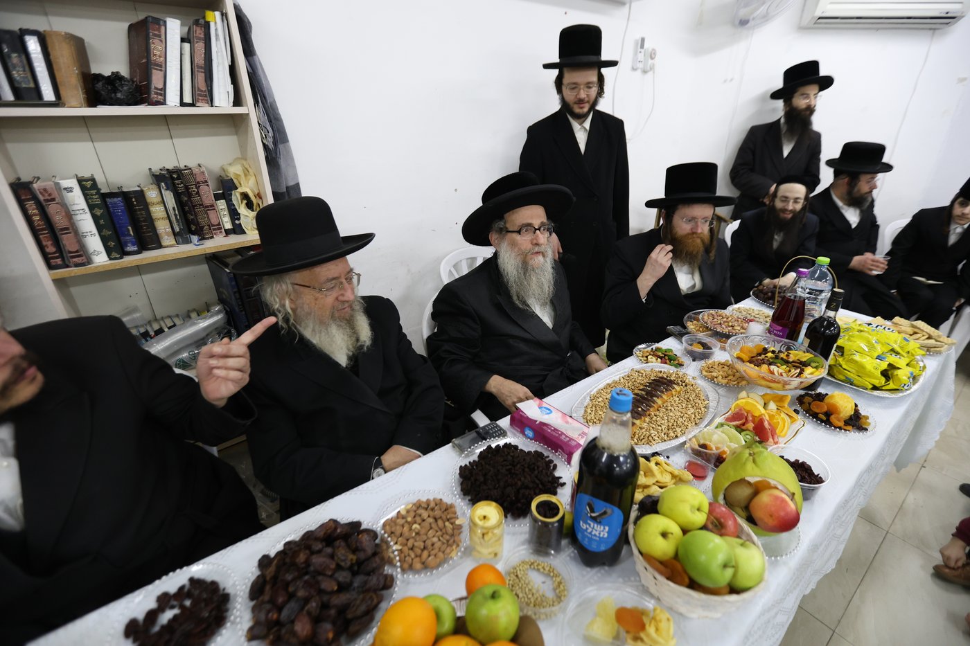 גאב''ד קארלסבורג ט"ו בשבט בת''ת ריבניץ בצפת