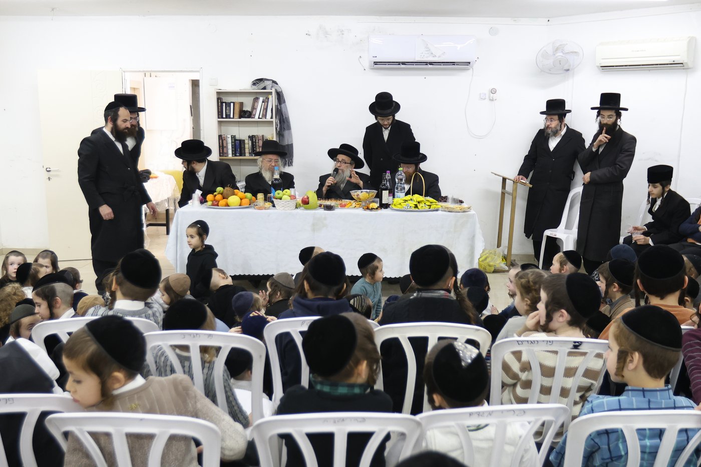 גאב''ד קארלסבורג ט"ו בשבט בת''ת ריבניץ בצפת