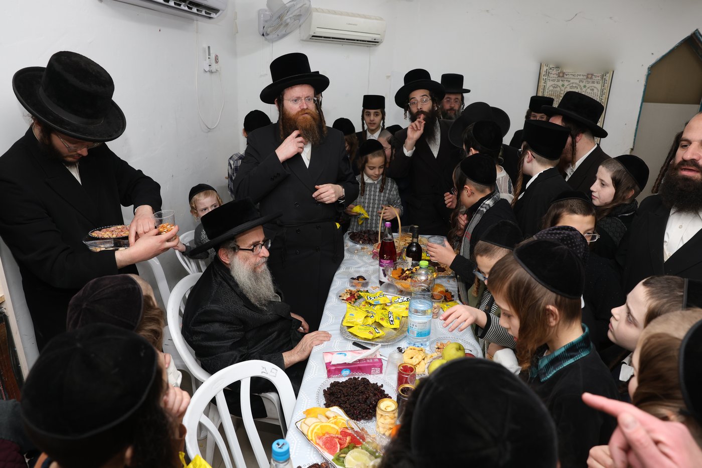 גאב''ד קארלסבורג ט"ו בשבט בת''ת ריבניץ בצפת