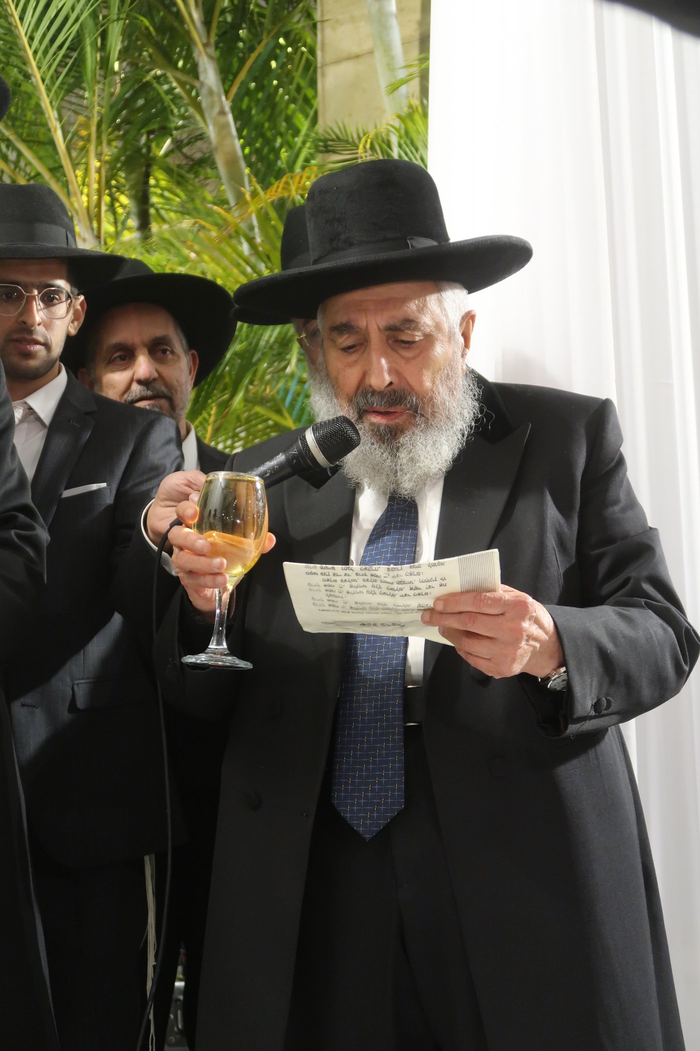 שמחת נישואי נכדת הגר"ש מחפוד