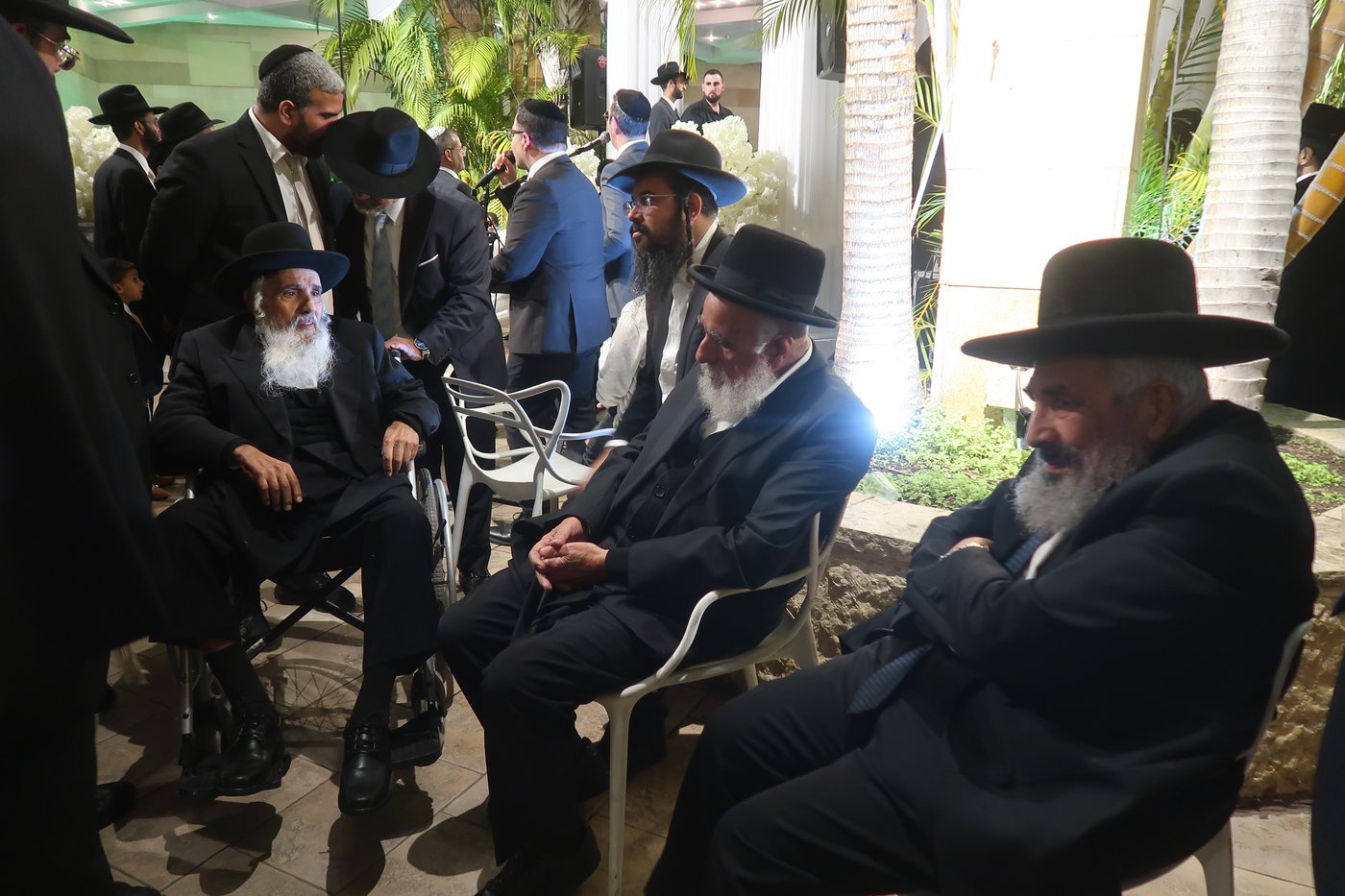 שמחת נישואי נכדת הגר"ש מחפוד