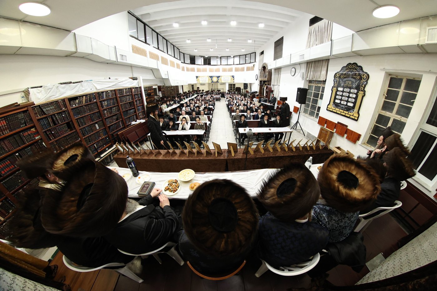 חלוקת פרסים בסאטמר ירושלים