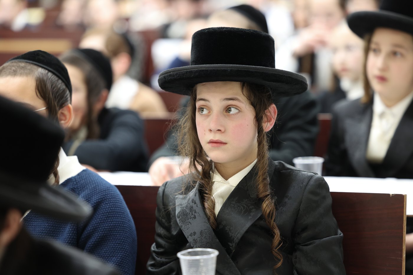 חלוקת פרסים בסאטמר ירושלים