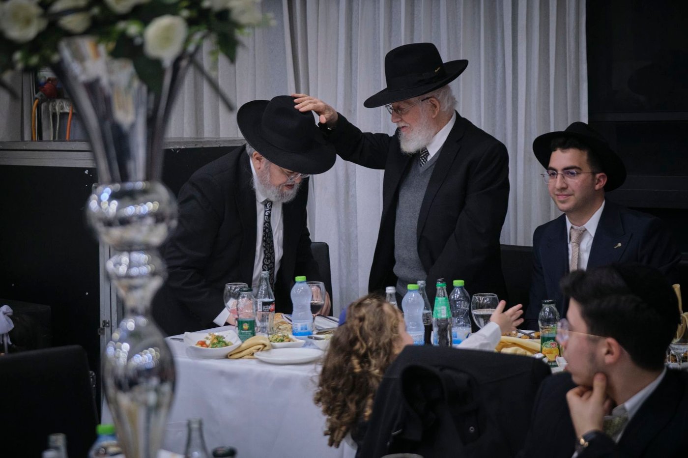 שמחת אירוסי נכד הגר"צ מאזוז