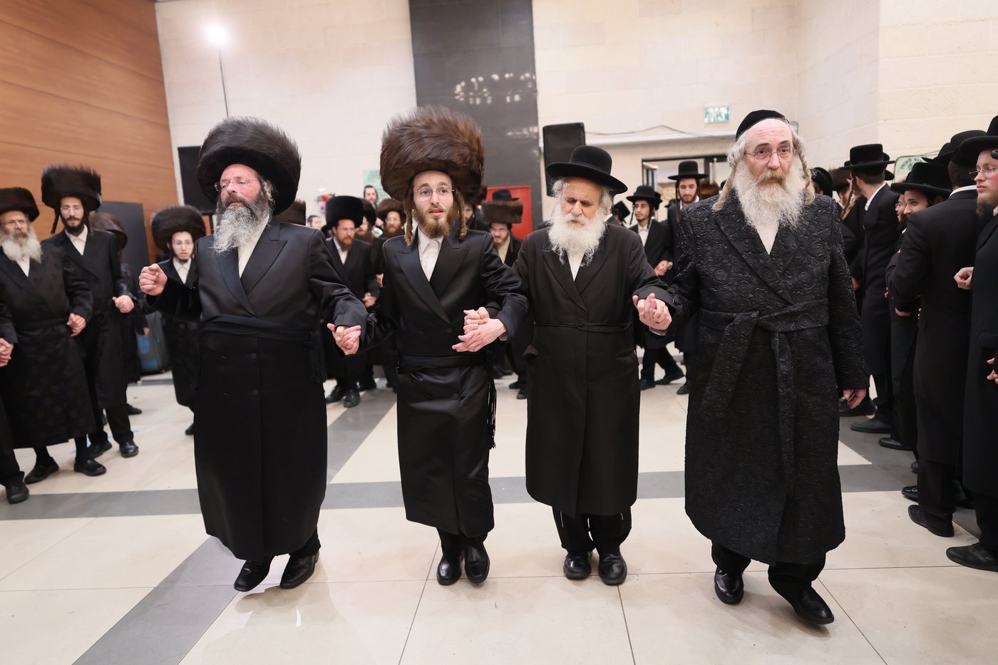 שמחת בית סטרעטין - זוועהיל - אשלג