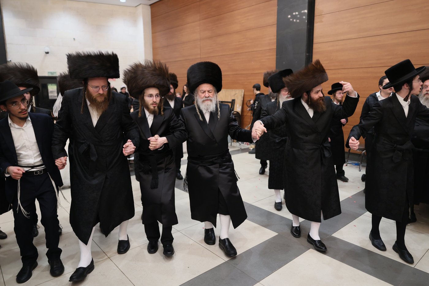 שמחת בית סטרעטין - זוועהיל - אשלג