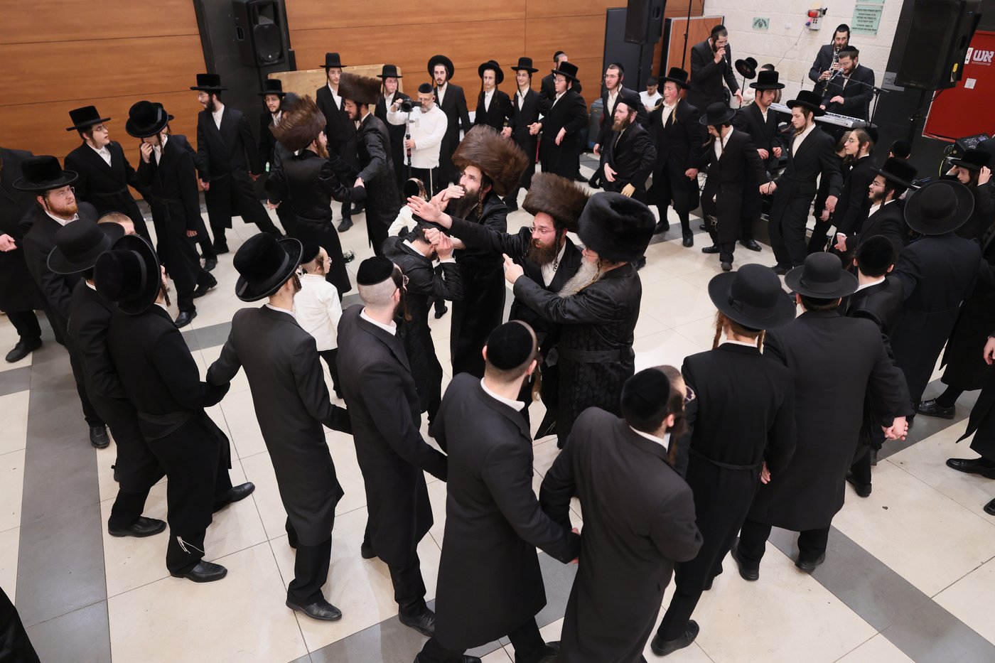 שמחת בית סטרעטין - זוועהיל - אשלג