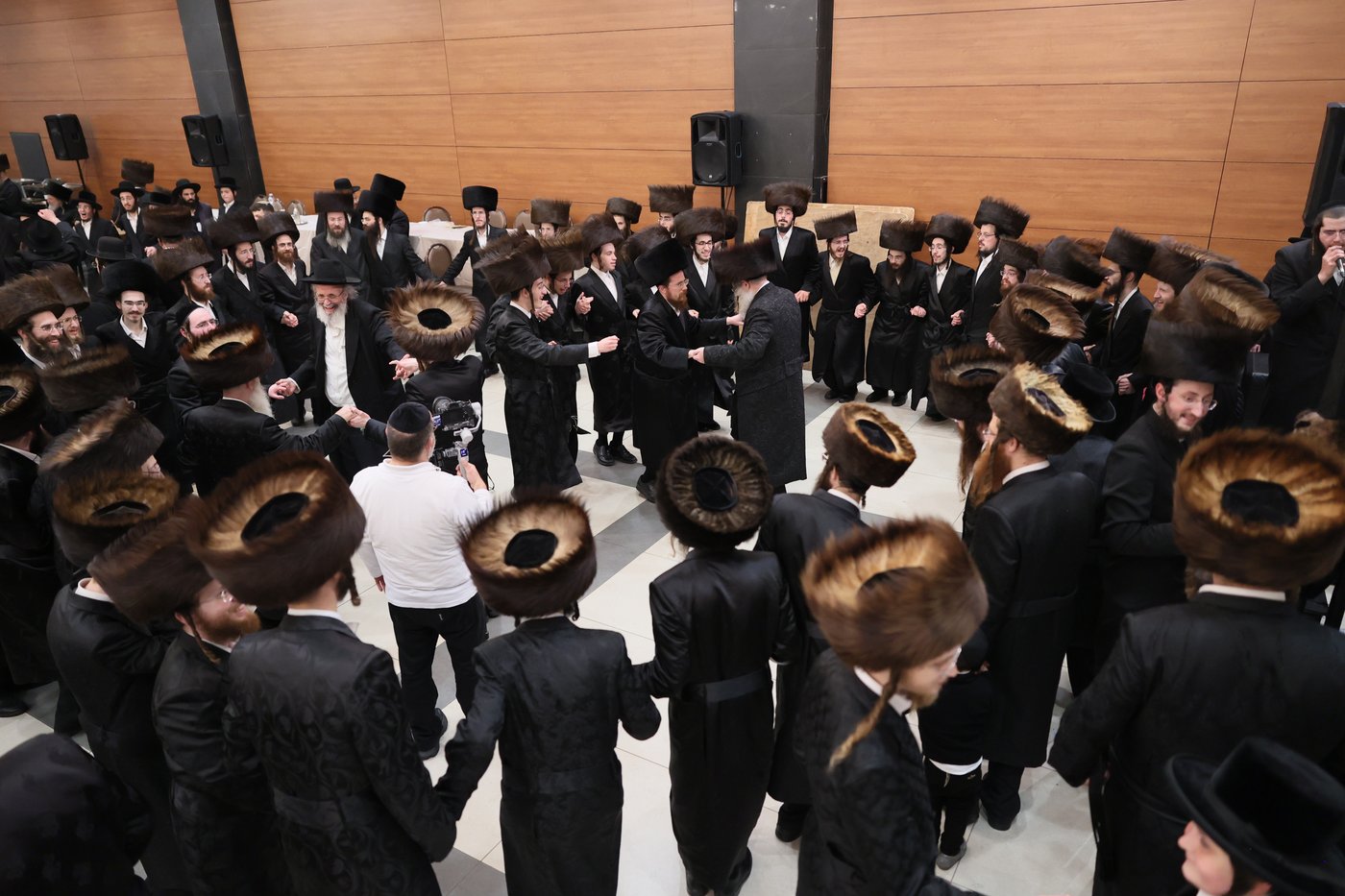 שמחת בית סטרעטין - זוועהיל - אשלג