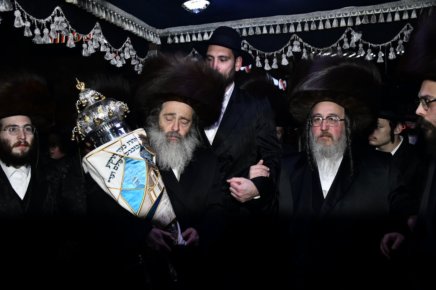 הכנסת ס"ת בביאלה ב"ב