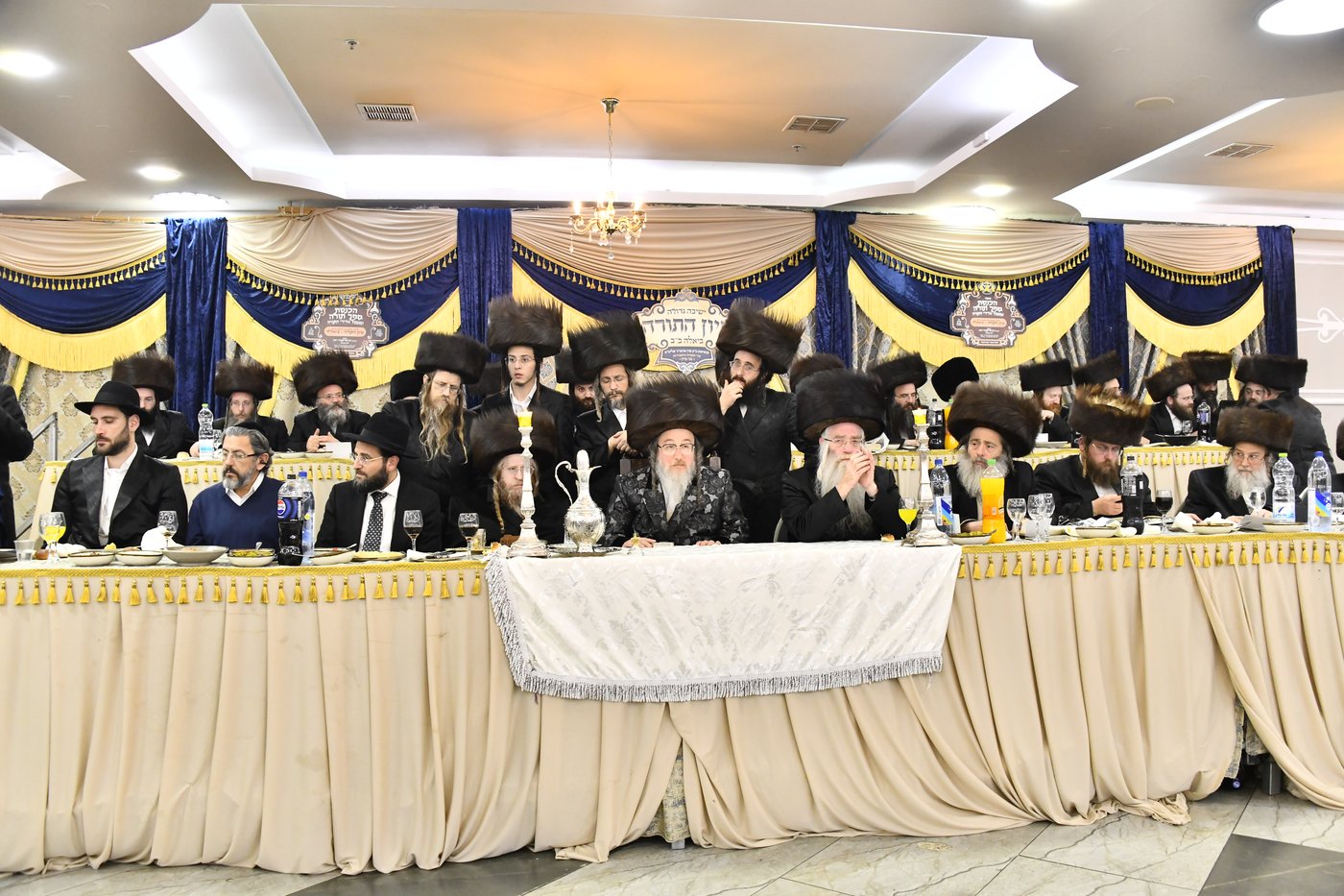 הכנסת ס"ת בביאלה ב"ב