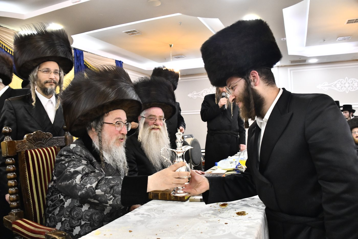 הכנסת ס"ת בביאלה ב"ב