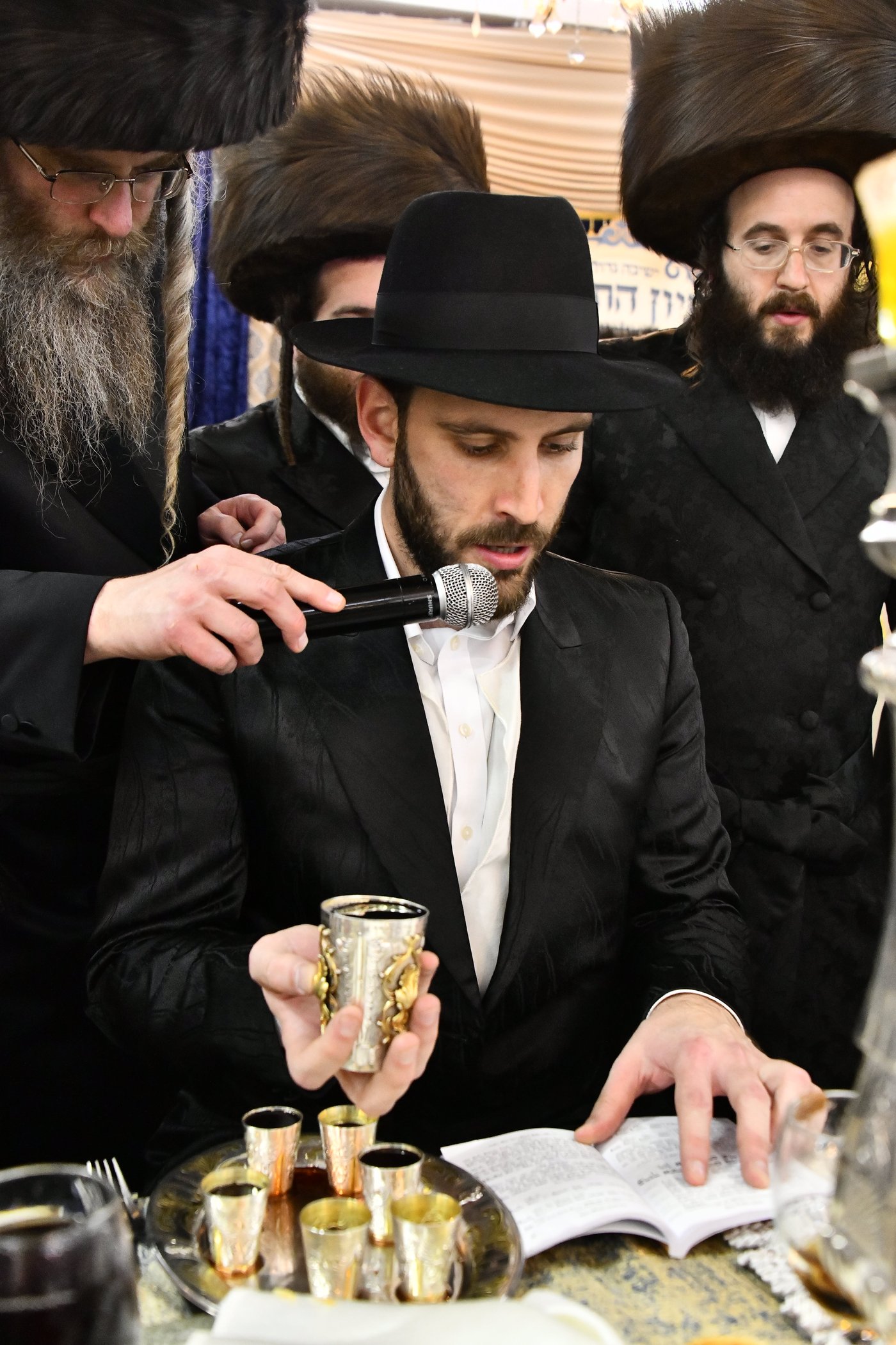 הכנסת ס"ת בביאלה ב"ב