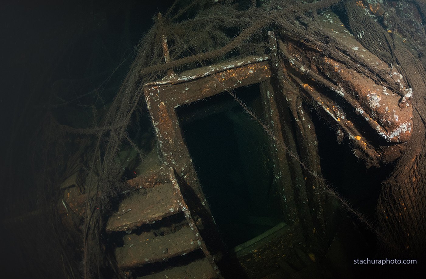 ספינת הקיטור הגרמנית SS Karlsruhe כפי שנמצא בעומק הים