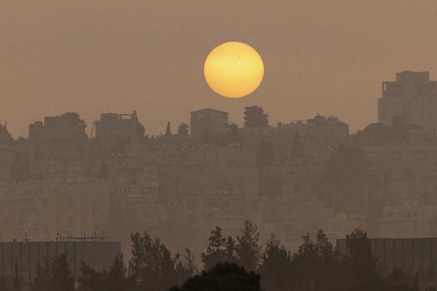 זיהום אוויר חריג בישראל