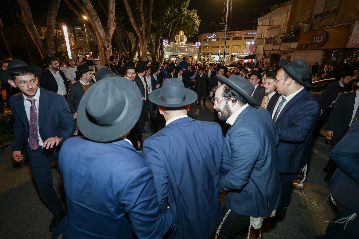 הכנסת ספר תורה ל'דרך אמונה' בקרית אתא