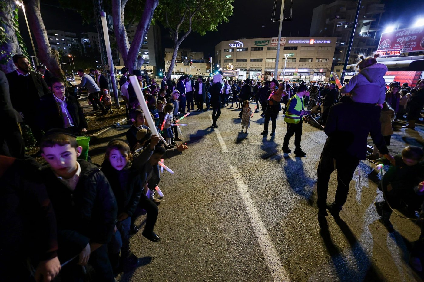 הכנסת ספר תורה ל'דרך אמונה' בקרית אתא