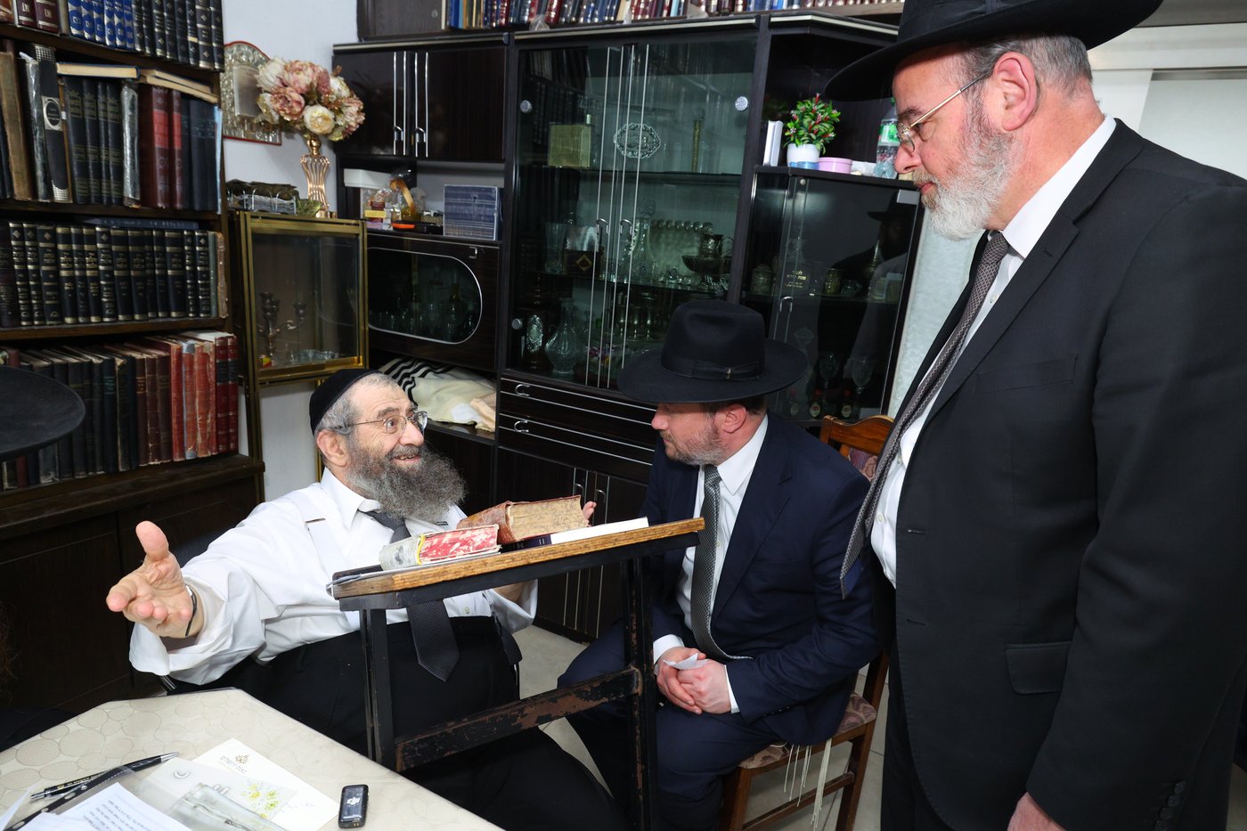 ילדי תל ציון אצל הגר"מ בן שמעון