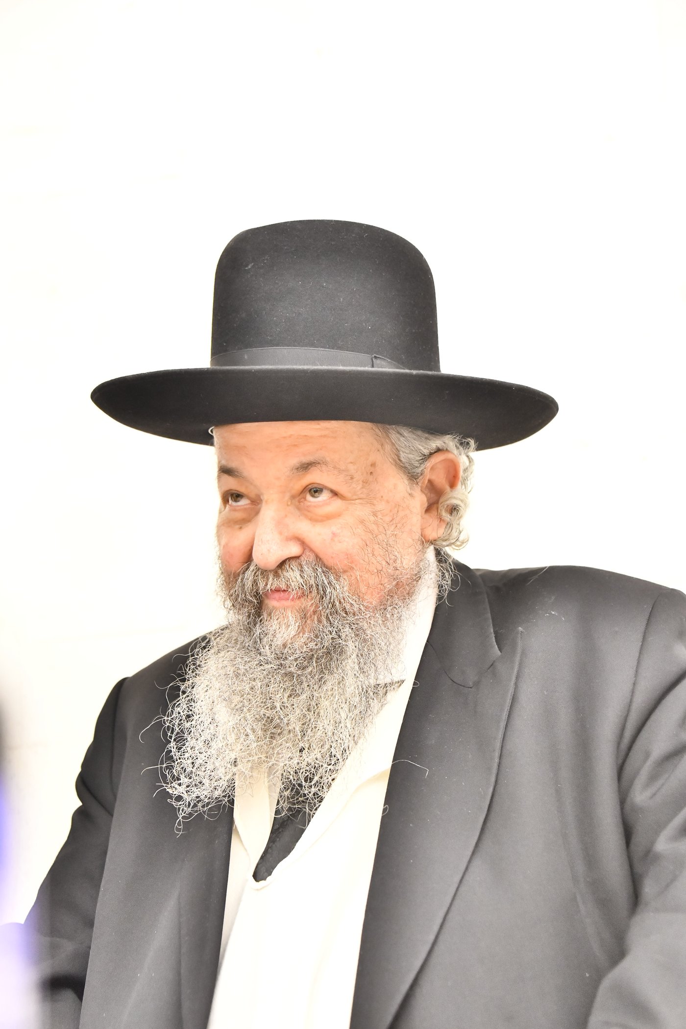 שמחת האירוסין בבאר יעקב - שכר שכיר