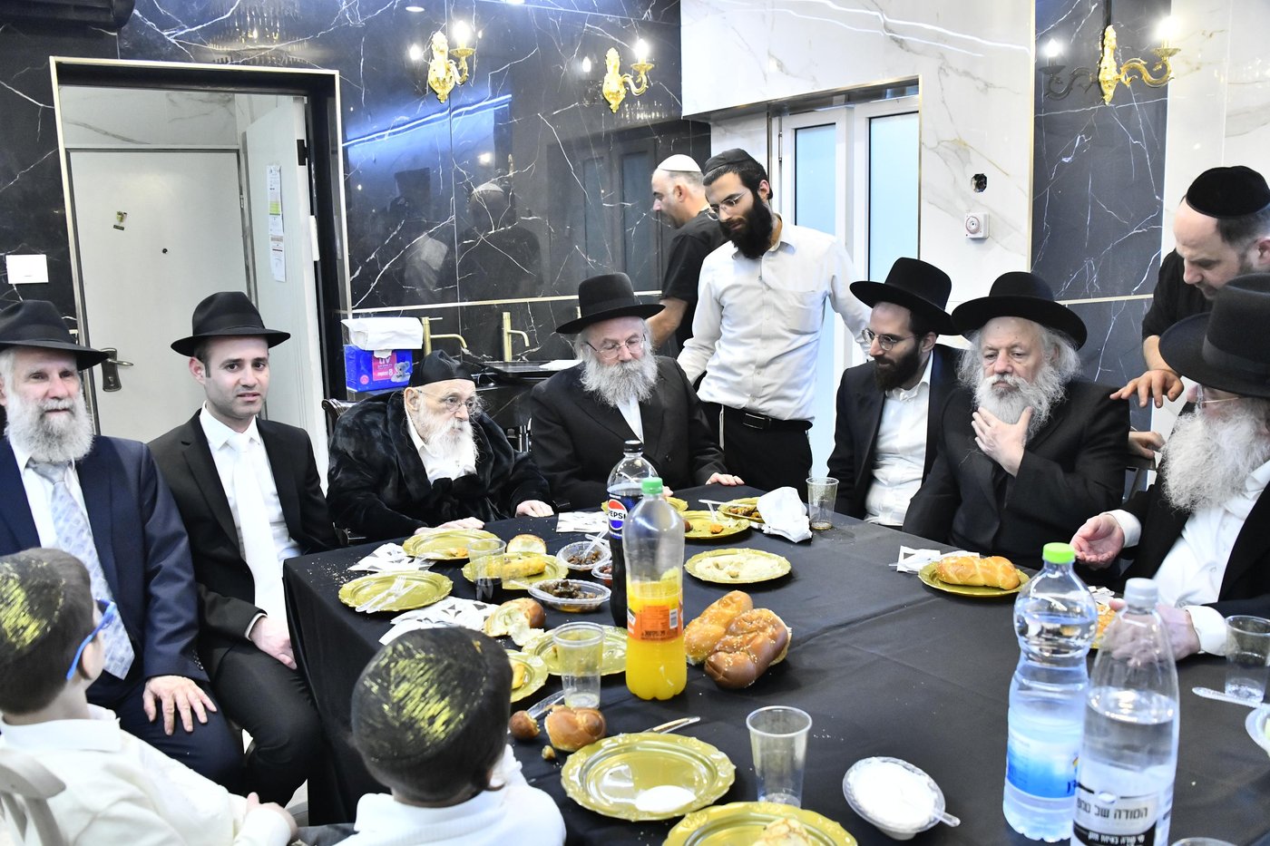 שבע ברכות לנכדת הגר"מ גריינמן