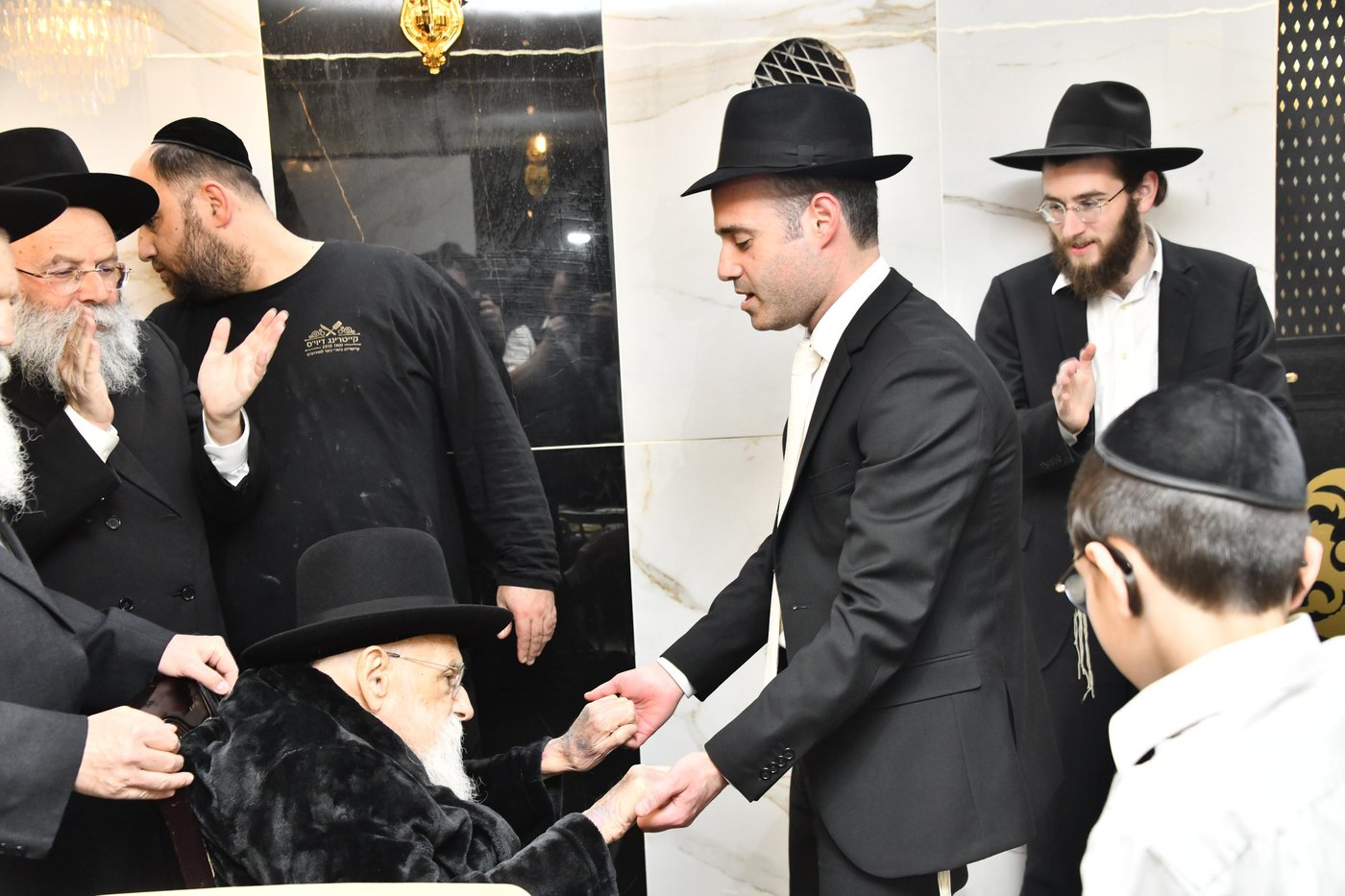 שבע ברכות לנכדת הגר"מ גריינמן