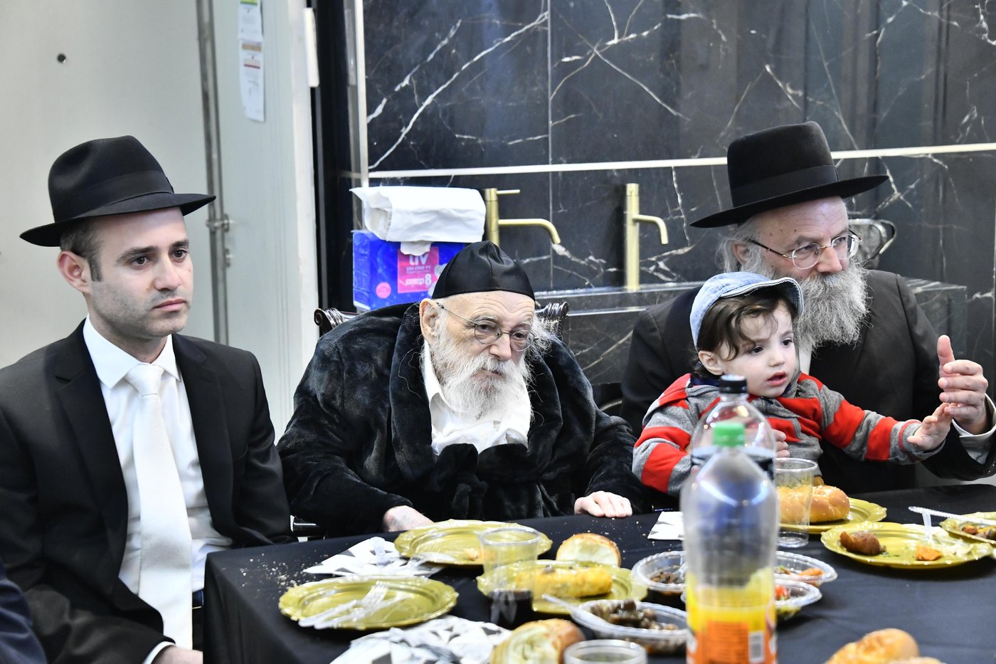 שבע ברכות לנכדת הגר"מ גריינמן