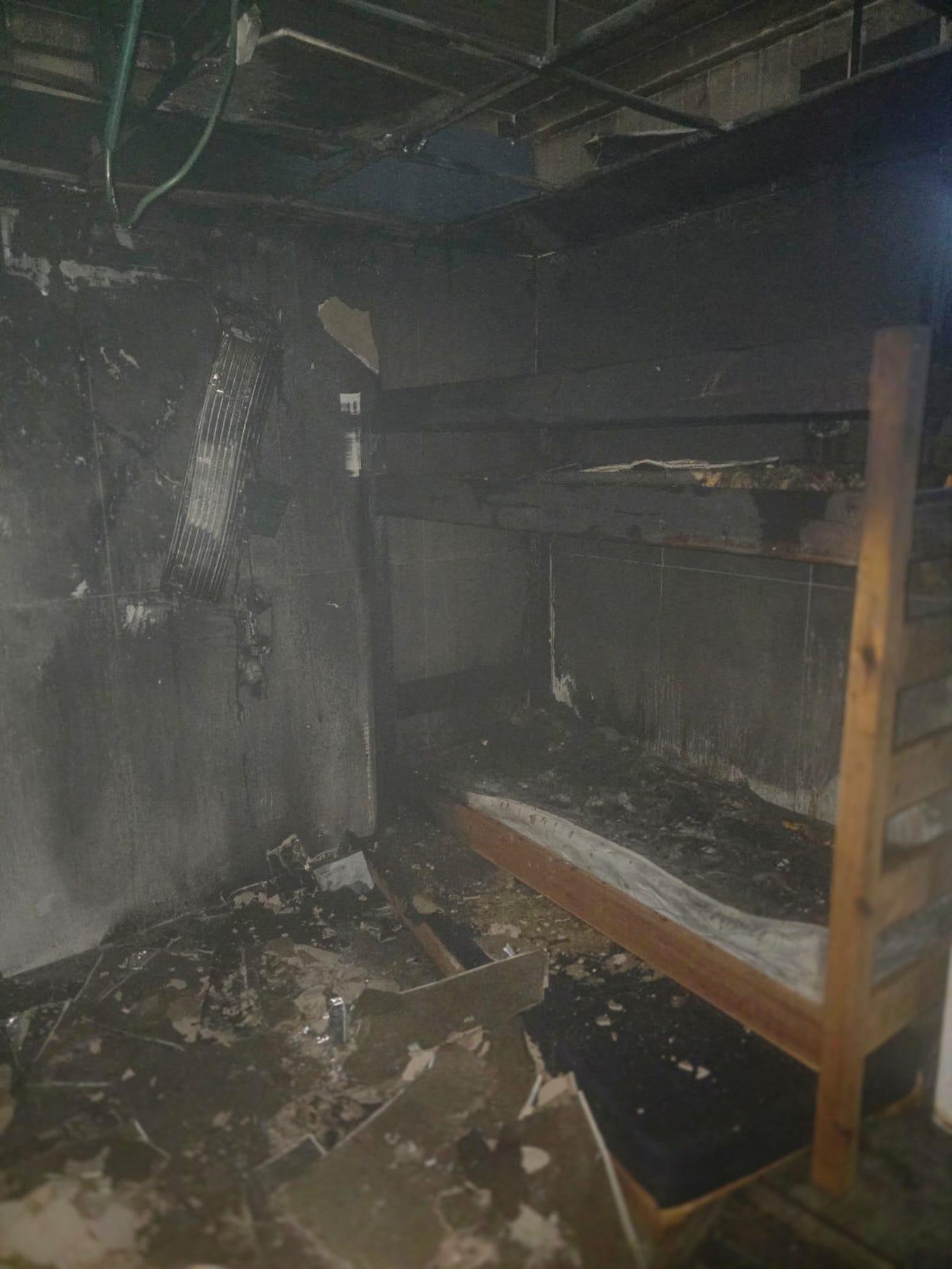 דרמה בישיבת 'כנסת ישראל': שריפה פרצה בפנימייה, התלמידים חולצו מהמבנה