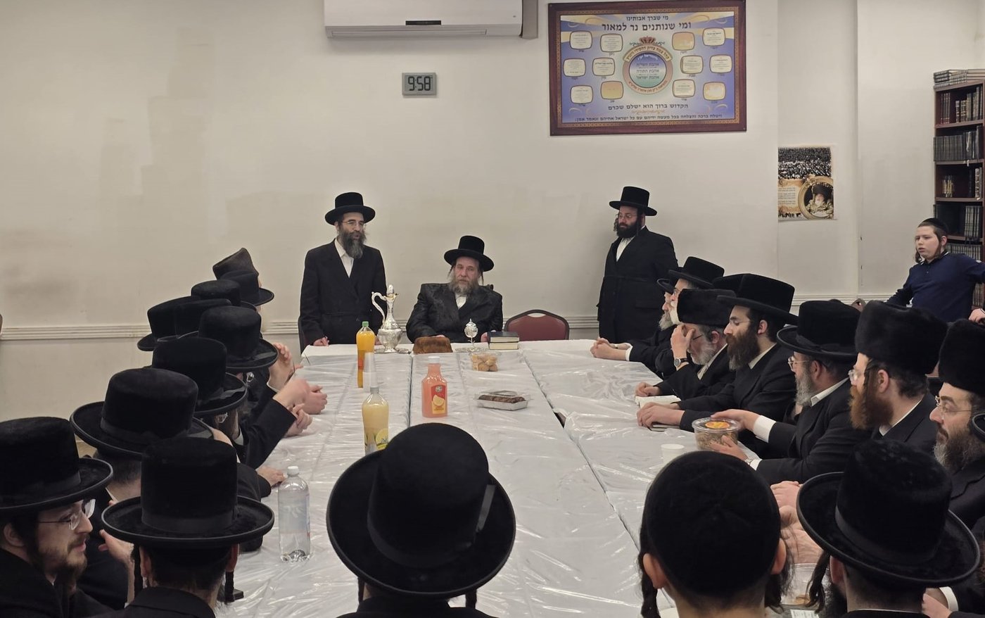 הגה"צ רבי יעקב מרדכי הגר בביקור הוד במונטריאול