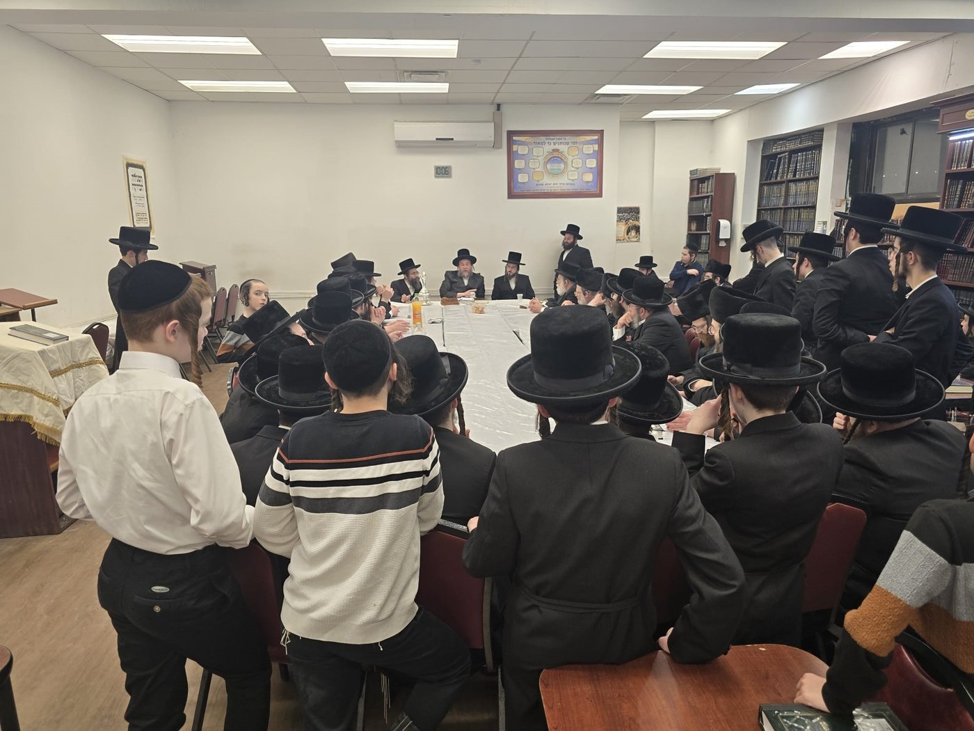 הגה"צ רבי יעקב מרדכי הגר בביקור הוד במונטריאול