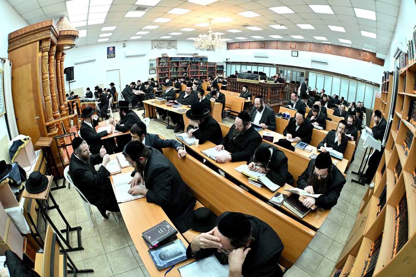 סיום ימי השובבי"ם בחצה"ק סאסוב