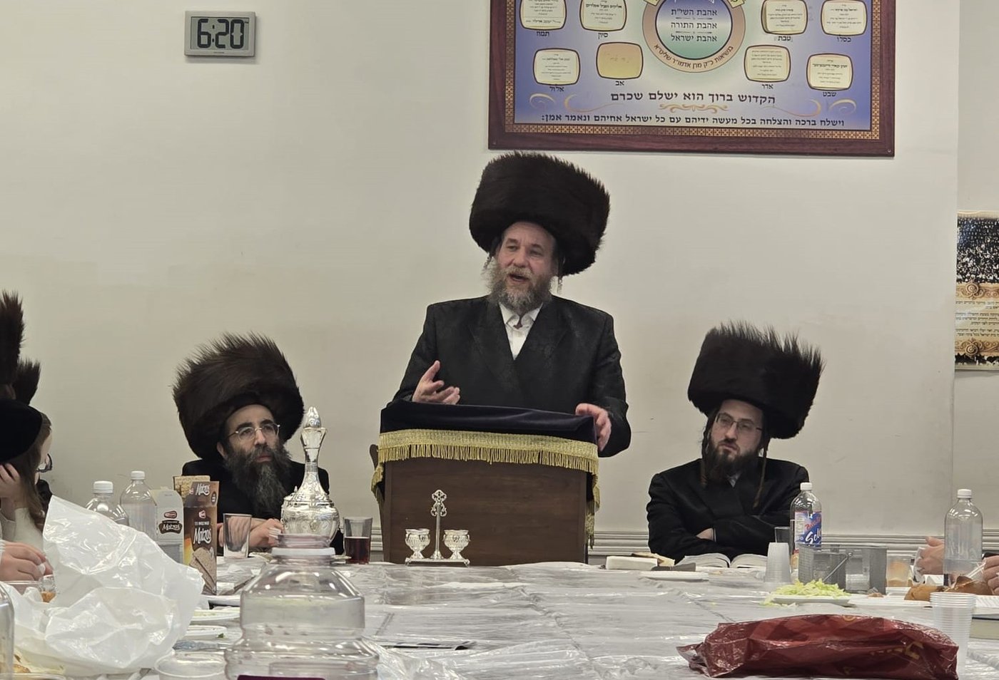 הגה"צ רבי יעקב מרדכי הגר בביקור הוד במונטריאול