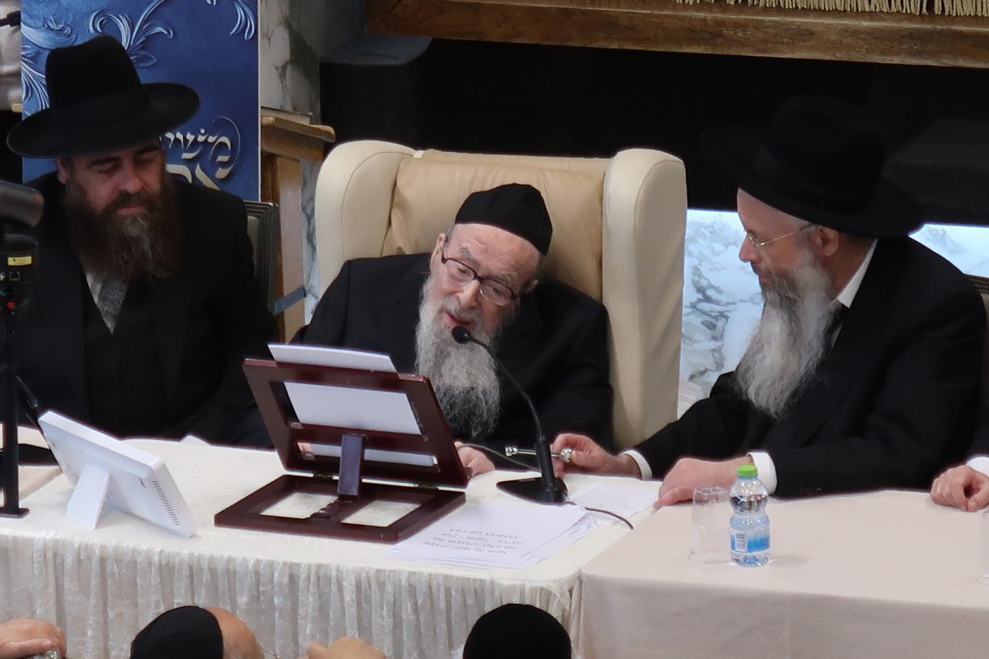 הגר"י עדס בכנס הבוגרים של ישיבת "קול יעקב"