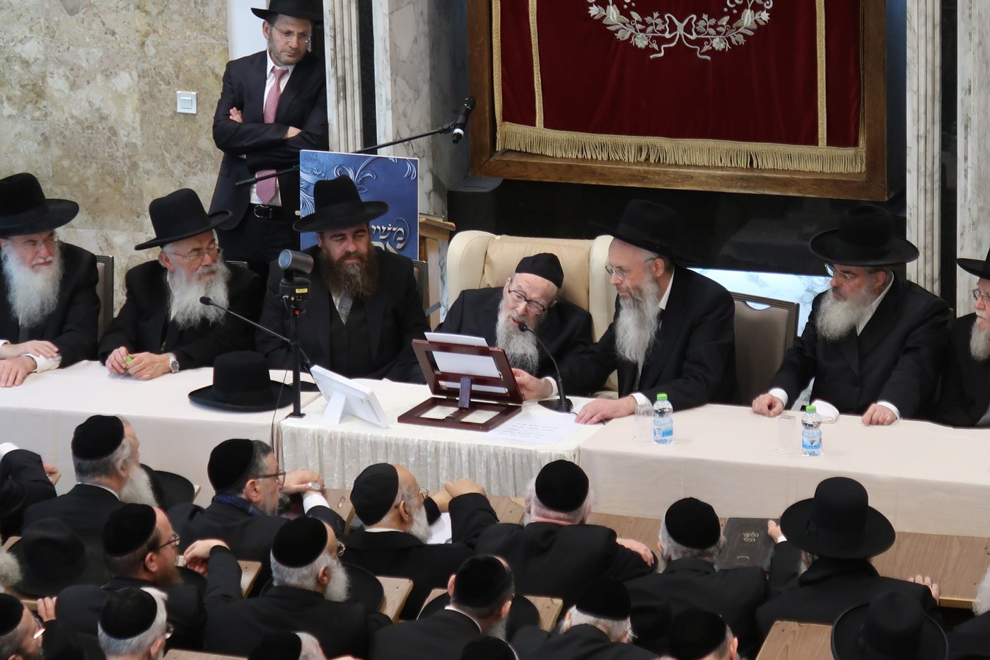 הגר"י עדס בכנס הבוגרים של ישיבת "קול יעקב"